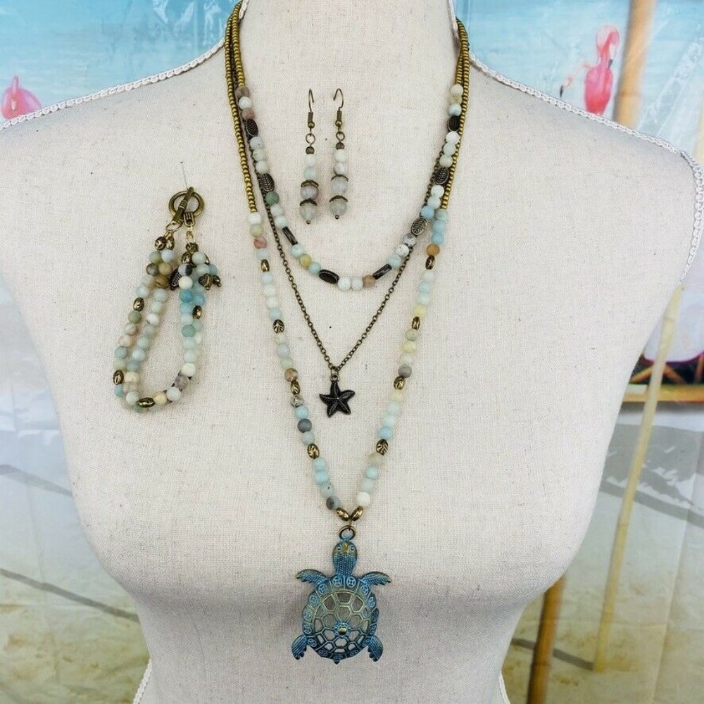 Agate Quartz Necklace 3 Strand Sea Shells Turtle